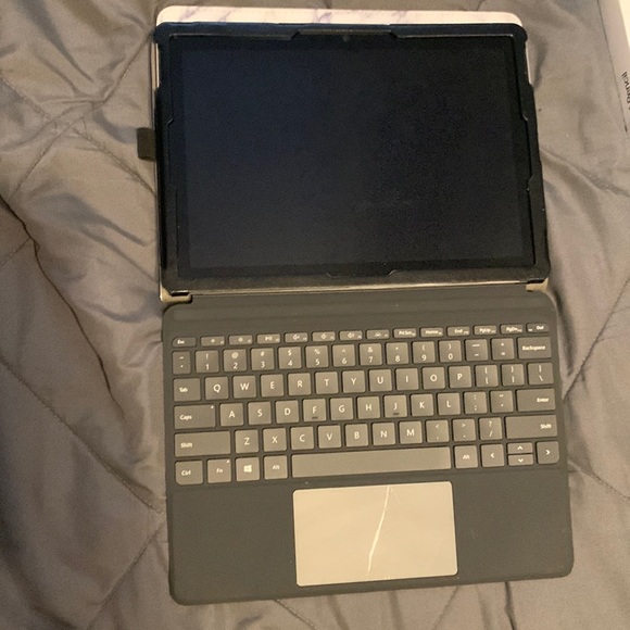 Microsoft Surface Go
